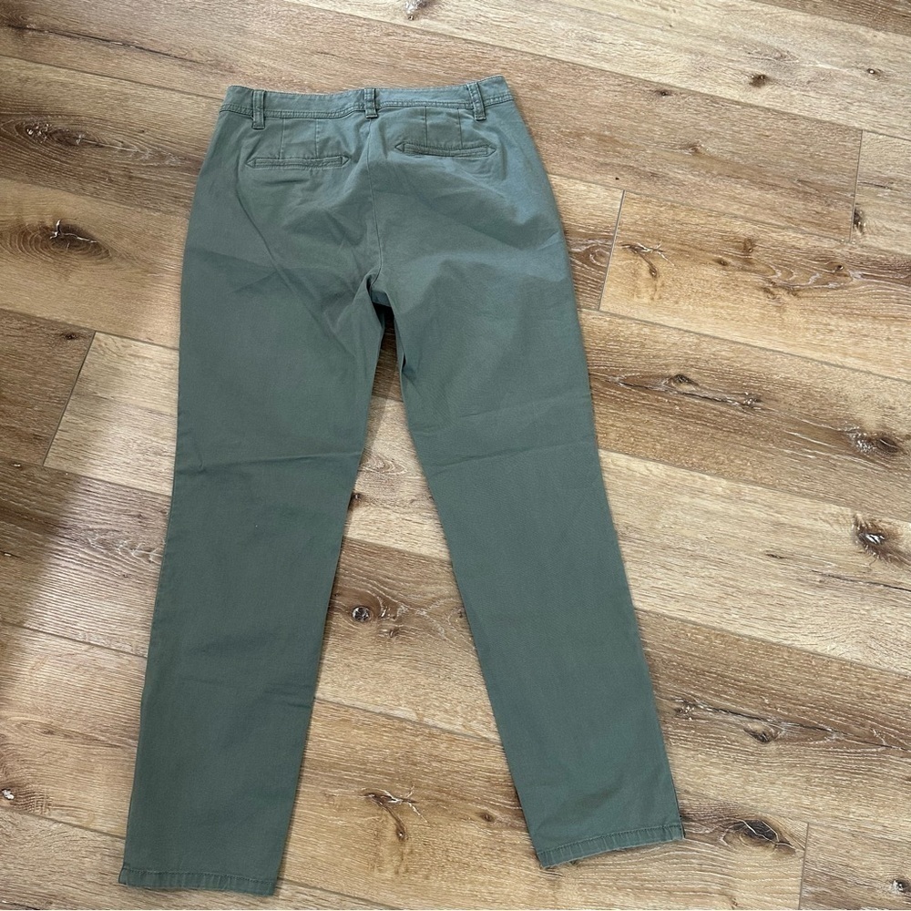 Talbots Women’s Green Straight Zippered Hem Leg Chino Pants Size 8 NWT - Picture 10 of 10